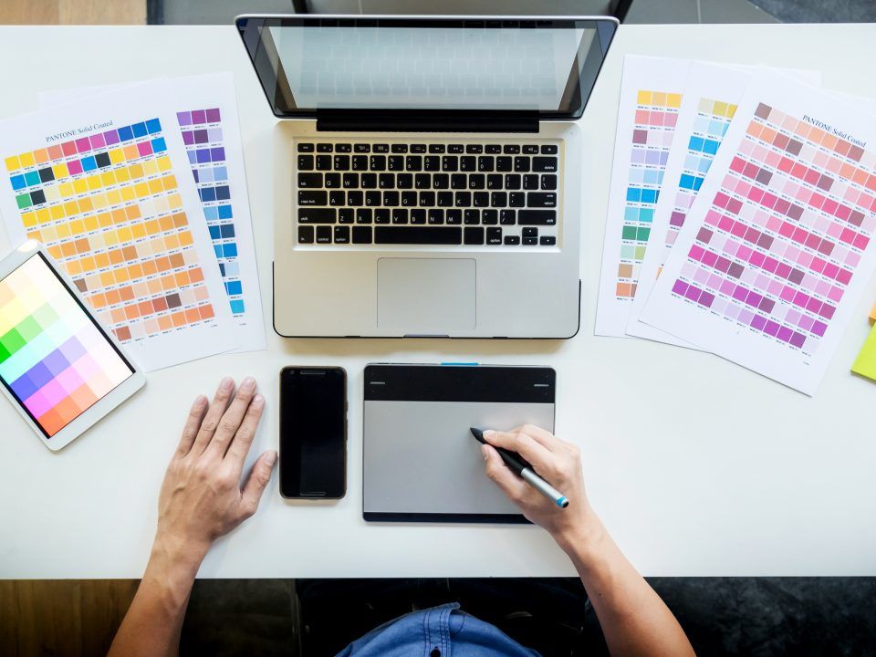 Cómo el Diseño Gráfico Impulsa tu Marca hacia el Éxito
